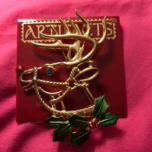 Reindeer pin